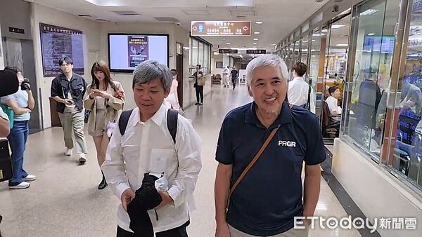▲▼知名資深導演柯一正砸壞擋住家門的賓士車,涉犯毀損罪嫌,車主堅持全額索賠11萬5498元修理費,柯22日到台北地院出庭認賠和解,受訪仍難掩委屈。(圖/記者黃哲民攝)