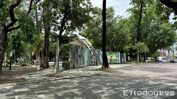 ▲▼ 城市光廊,中央公園 。(圖/記者張雅雲攝)