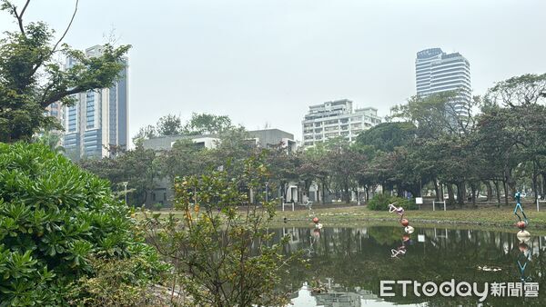 ▲▼ 城市光廊,中央公園 。(圖/記者張雅雲攝)