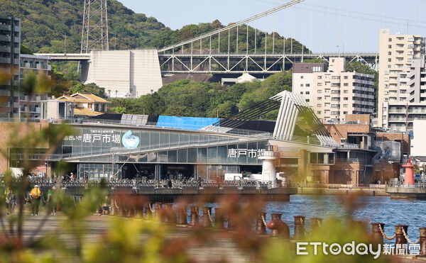 ▲▼日本下關唐戶市場,海鮮屋台街「生機勃勃的馬關街」。(圖/記者蔡玟君攝)