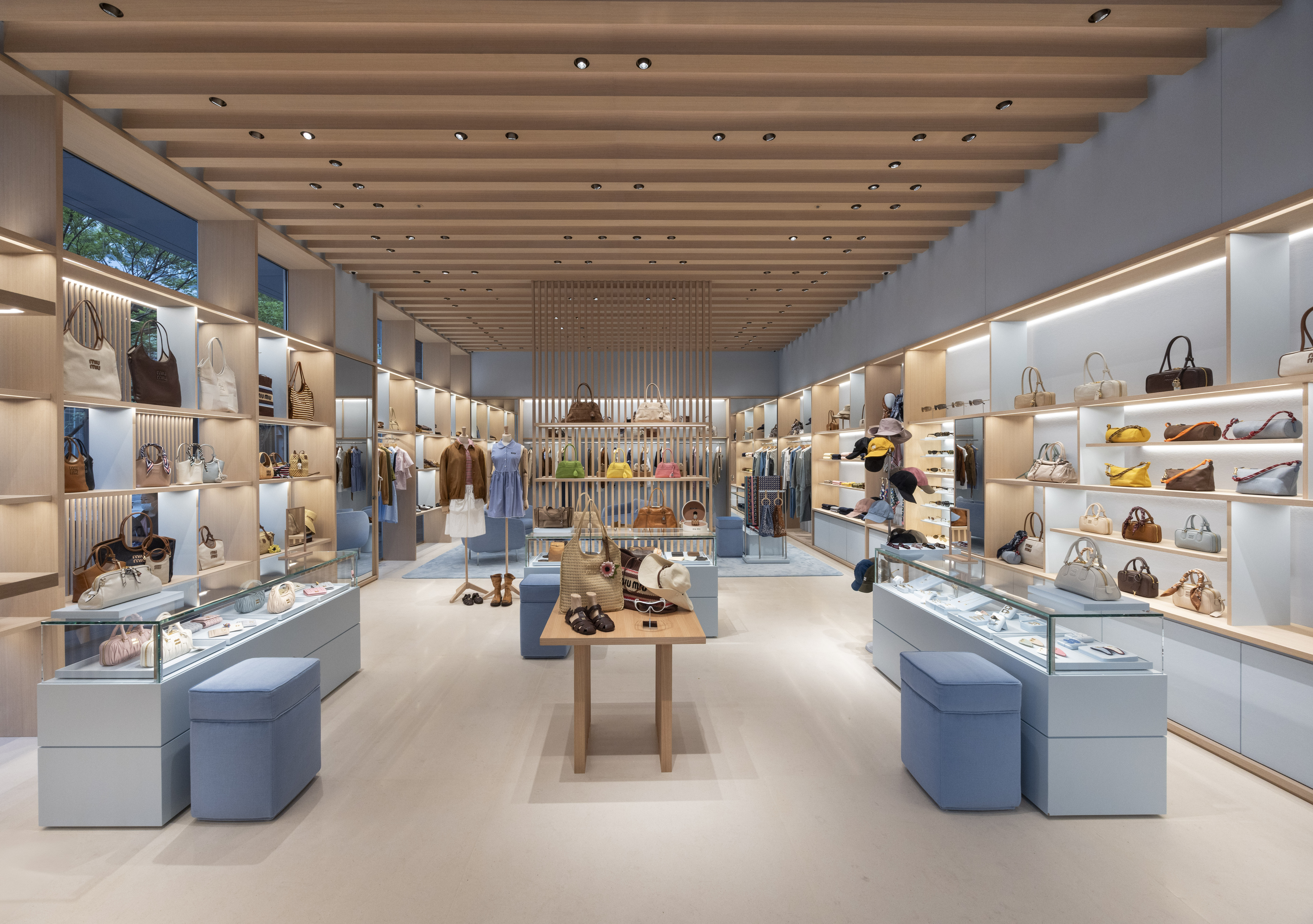 ▲▼ Miu Miu微風信義店開了 。(圖/品牌提供)