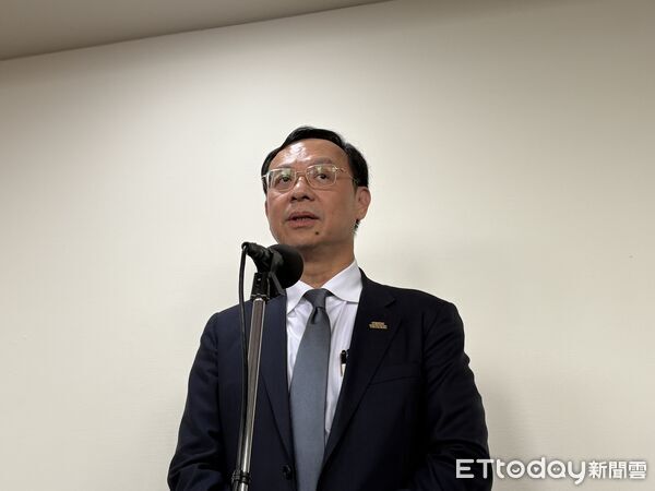 ▲▼衛福部長石崇良出席立法院衛環委員會。(圖/記者洪巧藍攝)