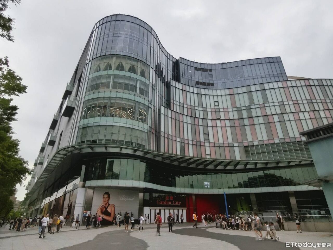 ▲SOGO大巨蛋,遠東Garden City,松菸。(圖/記者陳美伶攝)