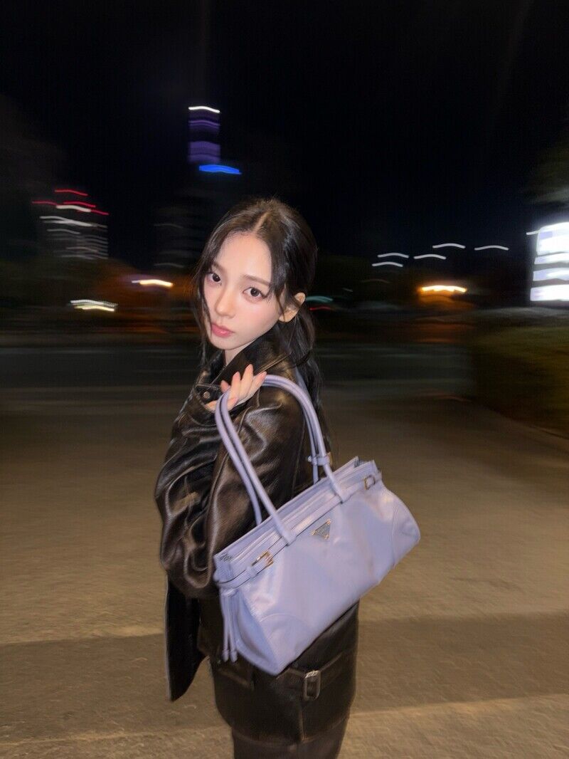「長柄東西包」春夏必備5款推薦!高允貞同款Chanel、LV潛力新包,輕奢到精品一次收齊
