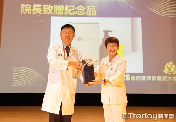 ▲成大醫院護理部舉辦2026年護師節慶祝大會,向長年堅守第一線的護理人員致敬。(記者林東良翻攝,下同)