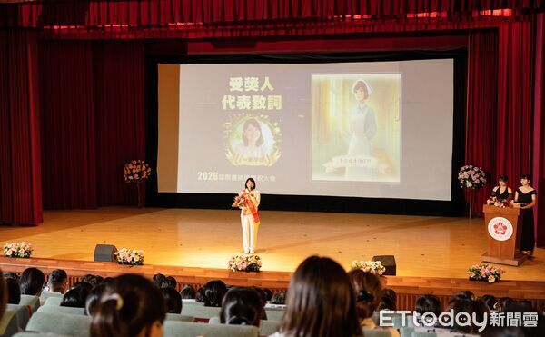 ▲成大醫院護理部舉辦2026年護師節慶祝大會,向長年堅守第一線的護理人員致敬。(記者林東良翻攝,下同)