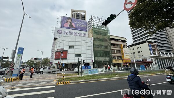 ▲▼ 愛爾麗,高雄, 博愛店,中山店 。(圖/記者張雅雲攝)