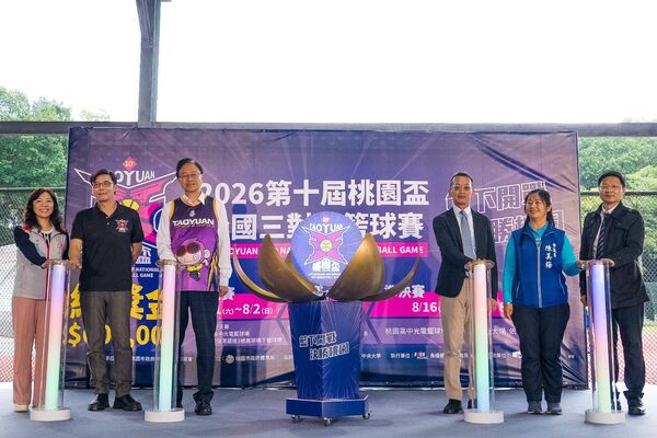 ▲桃園盃3對3籃球賽邁入第十年,張善政預告又將有NBA球星再訪竹圍漁港。(圖/桃園市政府提供)