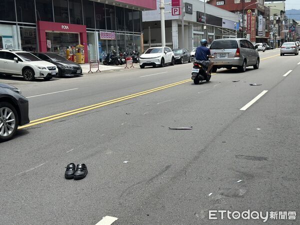 ▲▼ 台中太平區發生嚴重車禍,1名騎士命危搶救中。(圖/記者許權毅攝,下同)