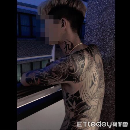 ▲▼23歲林姓賓士男毒駕奪一命,受傷出院直送羈押,11日被以涉毒駕致死等罪起訴(圖/(圖/翻攝自《臉書》,下同)