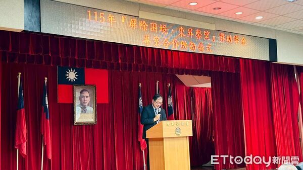 ▲犯保屏東分會與福德巧新基金會共同合作獎助學金專案。(圖/犯保屏東分會提供)