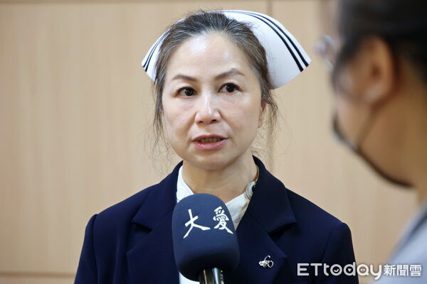 ▲花蓮慈院舉辦「護理臨床查詢更即時:DynaMed LINE 聊天機器人」課程,分享如何讓護理師巡房時「一指」掌握正確醫療資訊。(圖/慈濟醫學中心提供,下同)