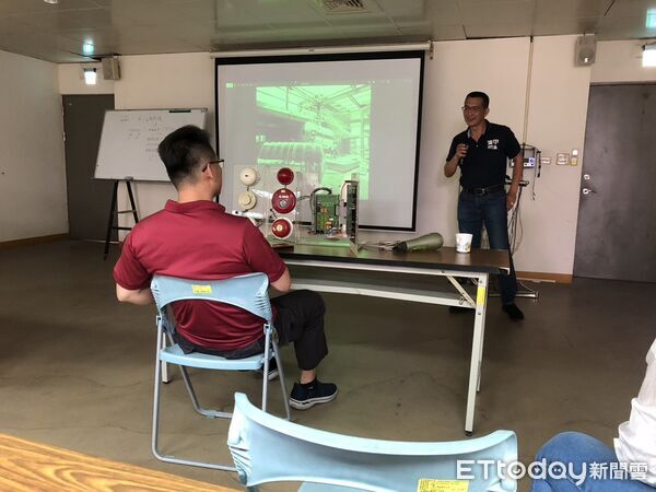 ▲台南市政府消防局第四大隊辦理消防安檢講習訓練,強化消防人員安全設備檢查實務與法規知能。(記者林東良翻攝,下同)