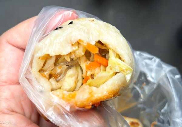 ▲▼黃石市場素食水煎包。(圖/VIVIYU小世界授權提供)