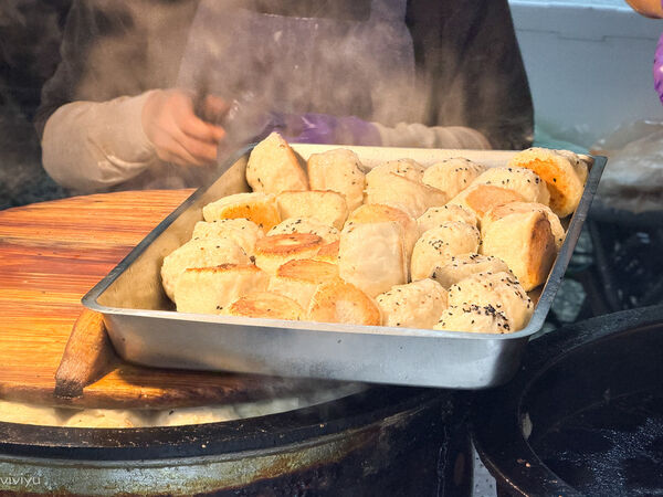 ▲▼黃石市場素食水煎包。(圖/VIVIYU小世界授權提供)