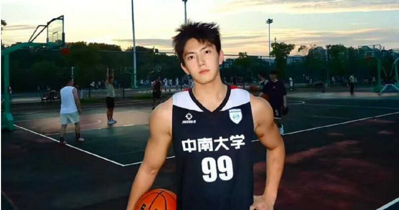 帥到被懷疑是AI!大學男大生一夕爆紅 本尊親回:目前單身