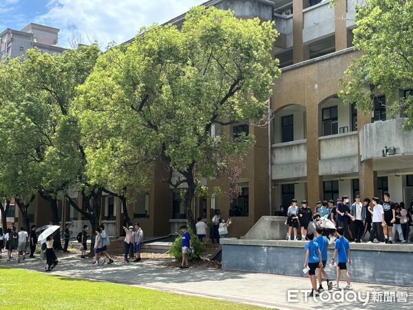 ▲115年國中教育會考17日順利落幕,台南考區第二日到考率均逾99%,整體應試秩序良好。(記者林東良翻攝,下同)