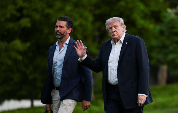 ▲▼美國總統川普與長子小唐納(Donald Trump Jr.)。(圖/路透)