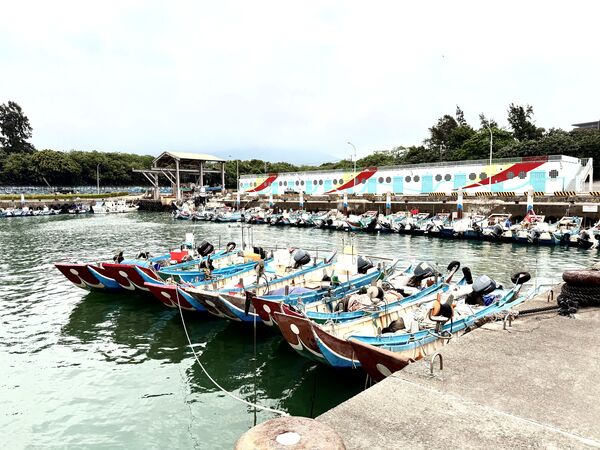 ▲八里左岸單車小旅行正夯。(圖/新北市漁業處提供)