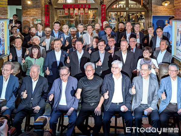 ▲輝達執行長黃仁勳出席兆元宴,宴請台灣供應鏈。(圖/記者林敬旻攝)