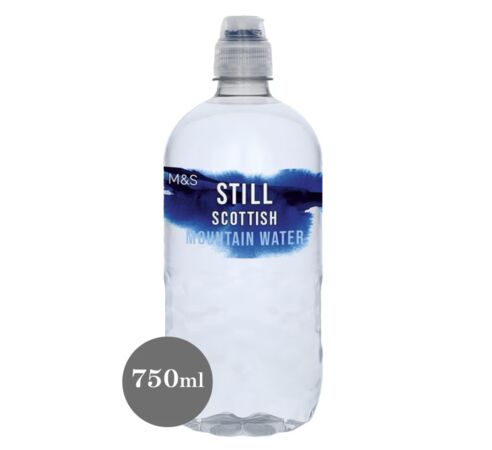 ▲▼瑪莎百貨旗下產品「Still Scottish Mountain Water 」750毫升瓶裝水。(圖/翻攝自官網)
