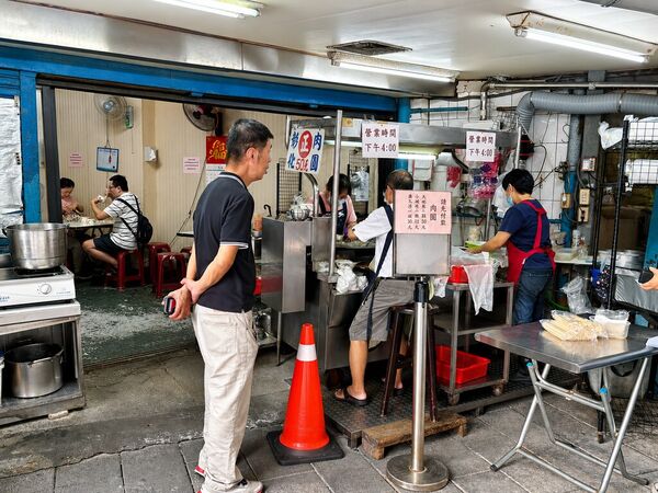 ▲▼彰化肉圓(安東街肉圓)。(圖/部落客陳小可的吃喝玩樂授權提供)