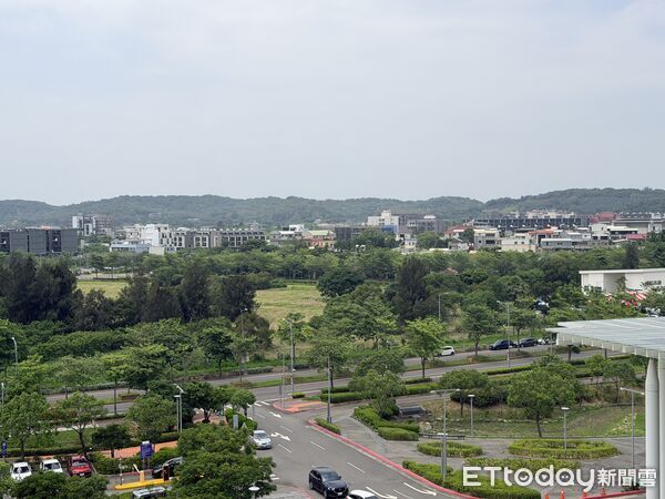 ▲▼ 苗栗高鐵,高鐵房市,科技族置產,房價凹陷區,交通便利 ,弘峻綻高鐵 。(圖/記者陳筱惠攝)