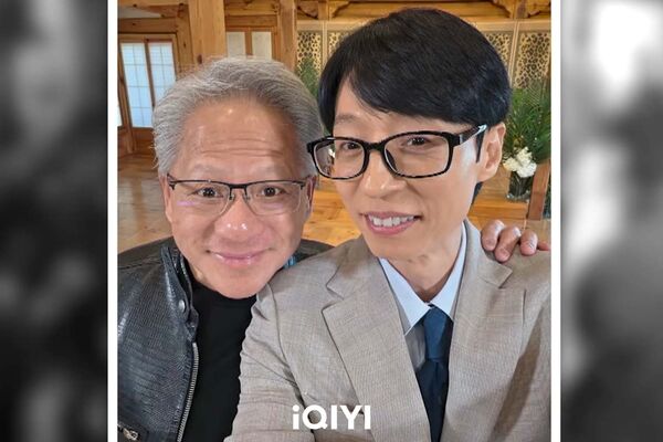 ▲▼ 黃仁勳從不戴手錶。(圖/愛奇藝國際版提供)