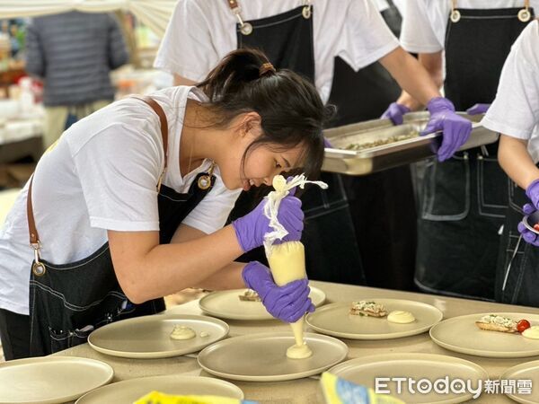 ▲崑山科技大學餐飲管理及廚藝系學生周佳怡榮獲2026年全國大專優秀青年肯定。(記者林東良翻攝,下同)