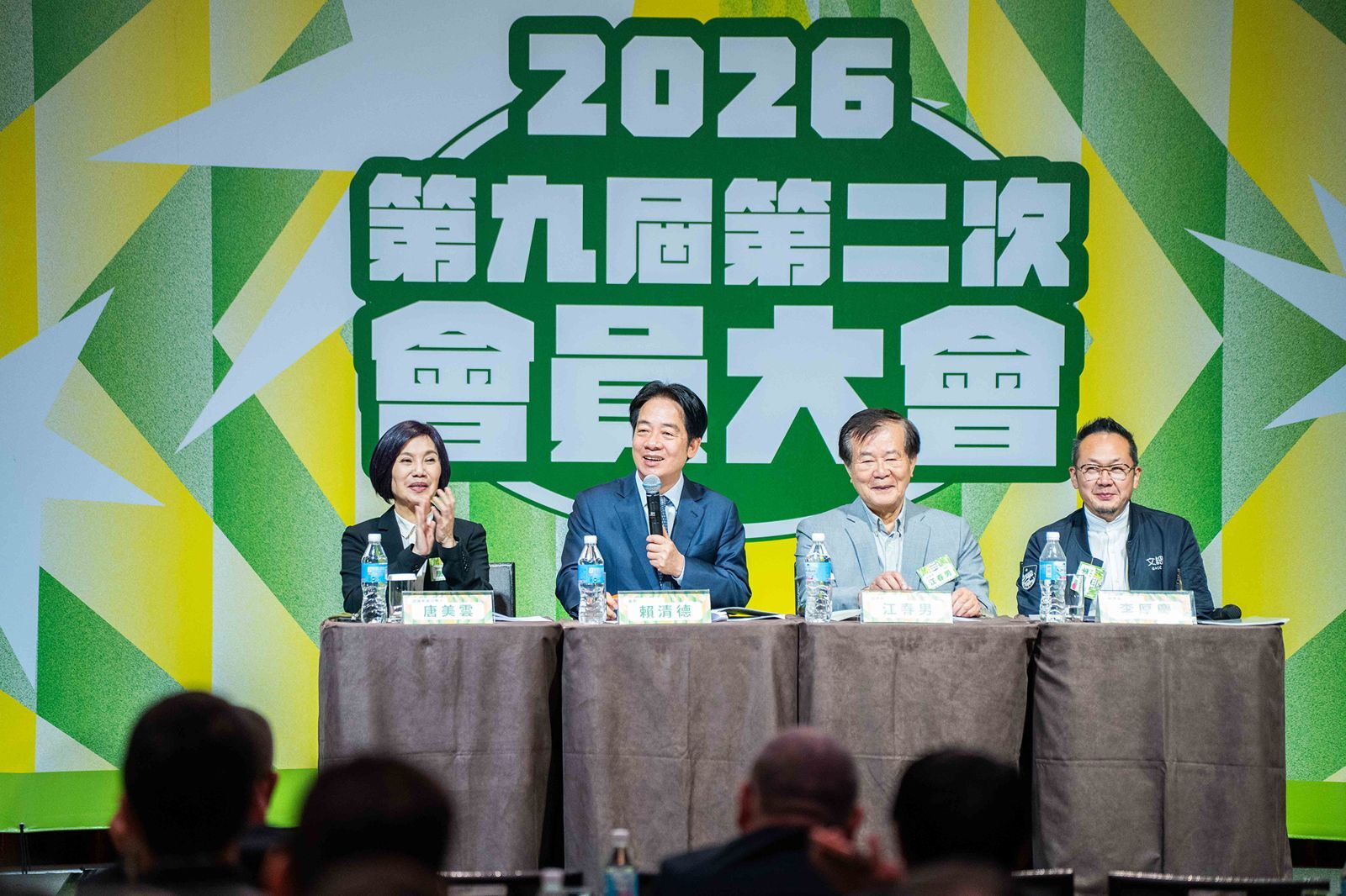 中央社新任董事長內定由文總副會長江春男(右二)出任。圖為今年3月文總會員大會畫面。(翻攝文總網站)