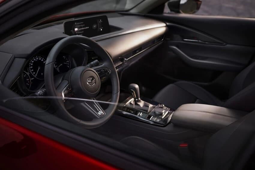 ▲CX-30歐規新年式上架!外觀黑化、內裝更有質感。(圖/翻攝自Mazda)