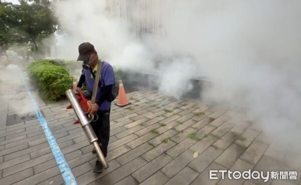 ▲▼高雄市立民生醫院爆發本土登革熱群聚。(圖/記者許宥孺翻攝)
