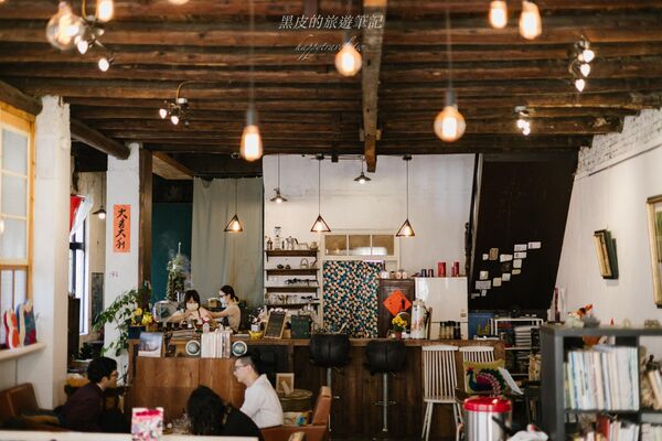 ▲▼角公園咖啡 Triangle Garden Cafe。(圖/部落客黑皮的旅遊筆記授權提供)