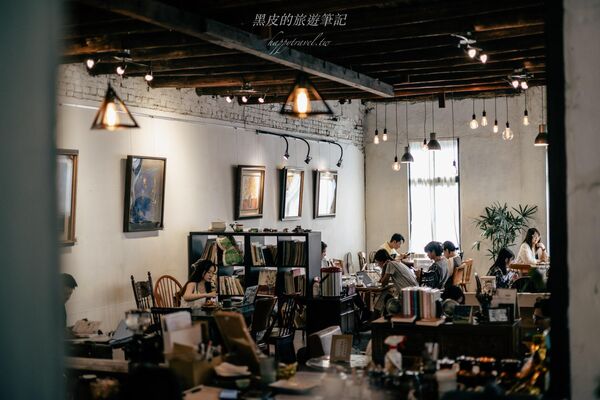▲▼角公園咖啡 Triangle Garden Cafe。(圖/部落客黑皮的旅遊筆記授權提供)