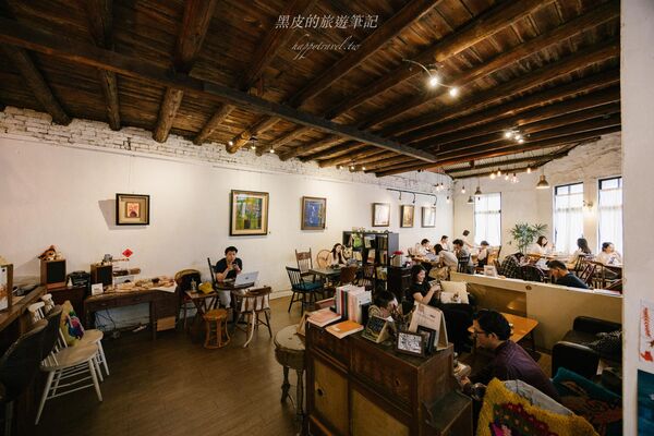 ▲▼角公園咖啡 Triangle Garden Cafe。(圖/部落客黑皮的旅遊筆記授權提供)