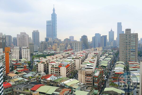 全台房產繼承移轉棟數持續創高,「房地合一稅」新舊制差異,成為老屋傳承的省稅關鍵。