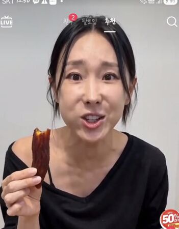 ▲▼不是真人!遭中國「AI換臉拍廣告」 李智慧氣炸:我沒拍過這個。(圖/翻攝自李智慧IG)