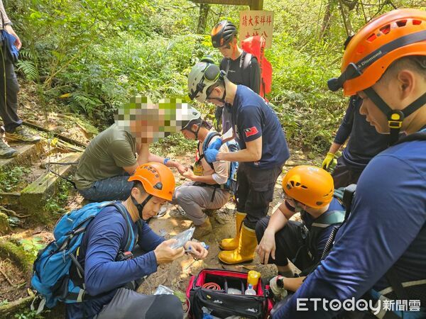 ▲瑞芳一對夫妻前往三貂嶺步道登山雙雙遭蜂螫。(圖/記者郭世賢翻攝)