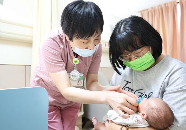 ▲▼國泰綜合醫院打造「高危險新生兒出院家屬共照病房」。(圖/國泰醫院提供)