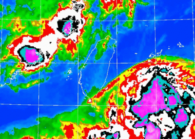 米克拉吸大雷雨猛炸「國家警報」連響2次　12縣市升級豪雨警戒