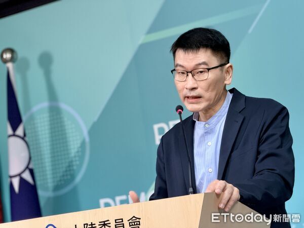 ▲▼陸委會副主委、發言人梁文傑。(圖/記者蔡紹堅攝)
