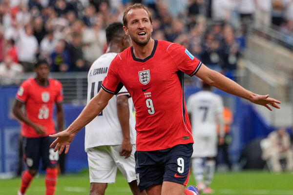 ▲三獅隊長凱恩(Harry Kane)頭槌破網,幫助球隊將領先擴大到2球。(圖/達志影像/美聯社)