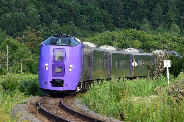 ▲▼富田農場的薰衣草花田,日之出公園,富良野薰衣草特急列車,富良野・美瑛慢車號。(圖/JR北海道提供)