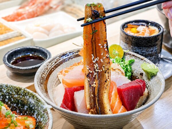 ▲▼本華壽司。(圖/陳小可的吃喝玩樂授權提供)