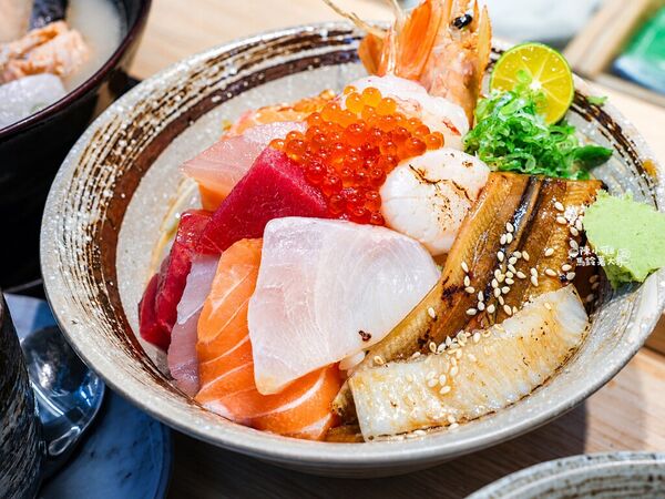 ▲▼本華壽司。(圖/陳小可的吃喝玩樂授權提供)