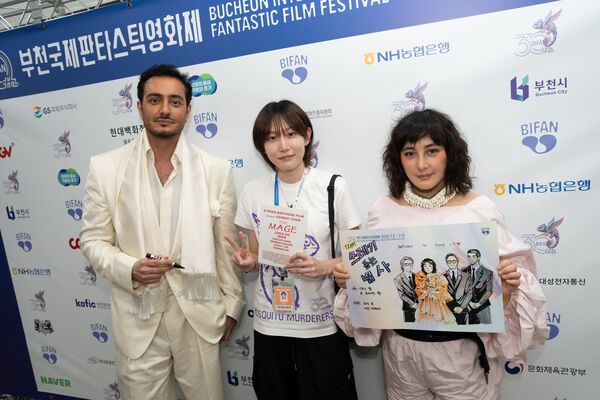 ▲《拾荒法師》在韓國富川奇幻影展首映結束後,Iman(左起)、何超與監製陳子聰在After Party合影。(圖/852Films提供)