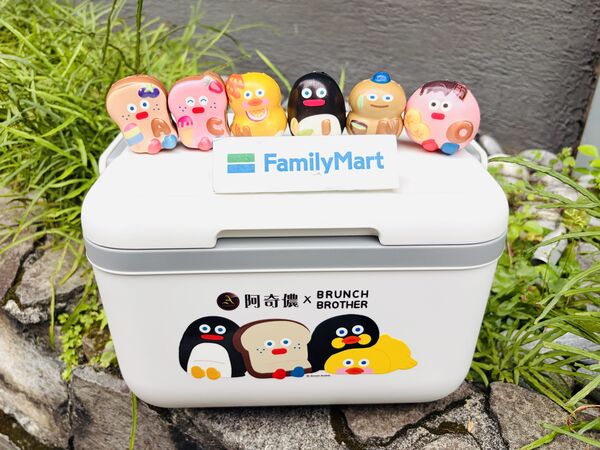 ▲▼全家推出瑪利歐限量周邊,買指定冰品飲料可加價換購,同步有「阿奇儂×早午餐兄弟」活動。(圖/業者提供)