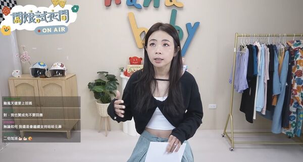 ▲二伯露面哽咽。(圖/翻攝自臉書)