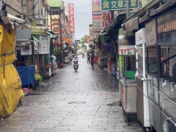 ▲彰化鹿港老街冷清。(圖/民眾提供)