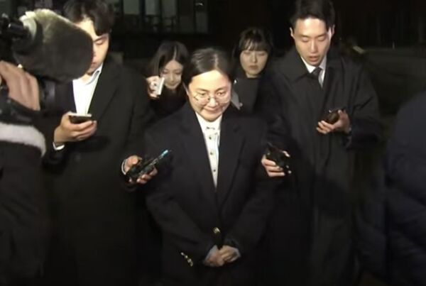 ▲▼朴娜勑遭移送檢方。(圖/翻攝自JTBC)